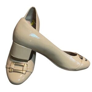 AEROSOLES Beige Flats with Gold Buckle SIZE 9